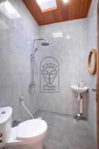monthly villa for rent in Umalas bathroom