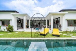 2 bedroom villa rental Ubud pool view