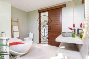 tropical bathroom outdoor bathtub villa Umala