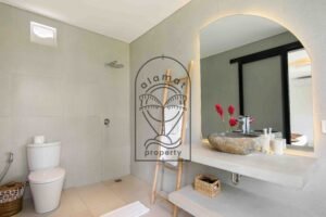 tropical bathroom outdoor villa Umalas