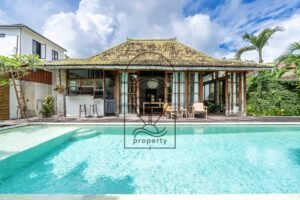 Villa Limasari tropical pool view in Umalas Bali