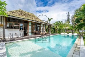 Villa Limasari tropical pool view in Umalas Bali