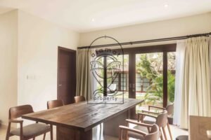 dining room with view on the garden of Villa Aruna Sari Bali