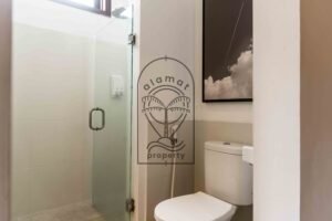 ensuite bathroom in Villa Aruna Sari Bali
